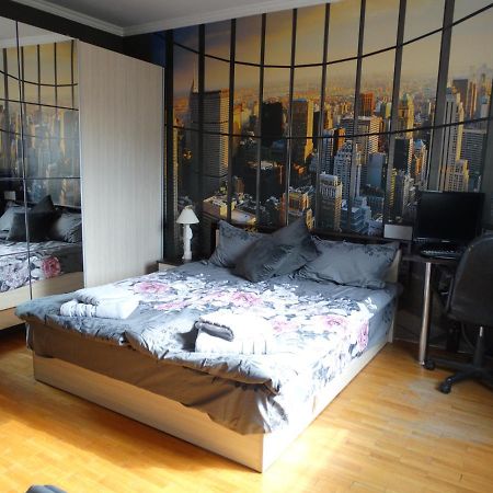 2 Bedrooms With Private Bath And Balcony Near The Airport صوفيا المظهر الخارجي الصورة