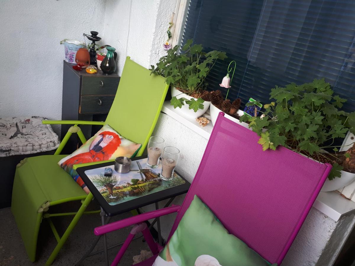 2 Bedrooms With Private Bath And Balcony Near The Airport صوفيا المظهر الخارجي الصورة